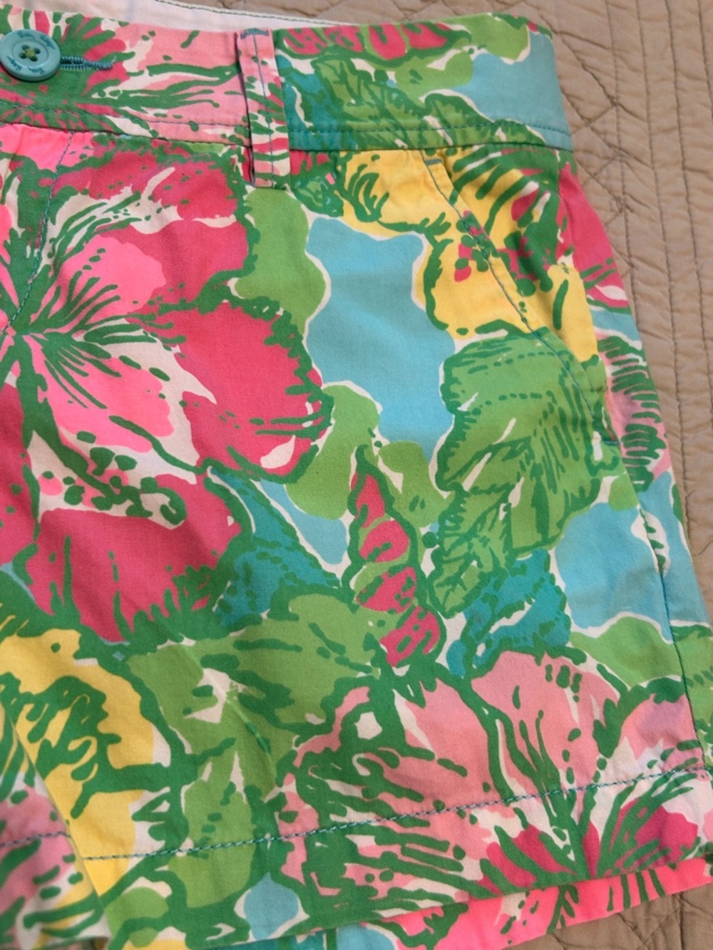 Lilly Pulitzer The Callahan Short in Floral Print - Picture 8 of 12